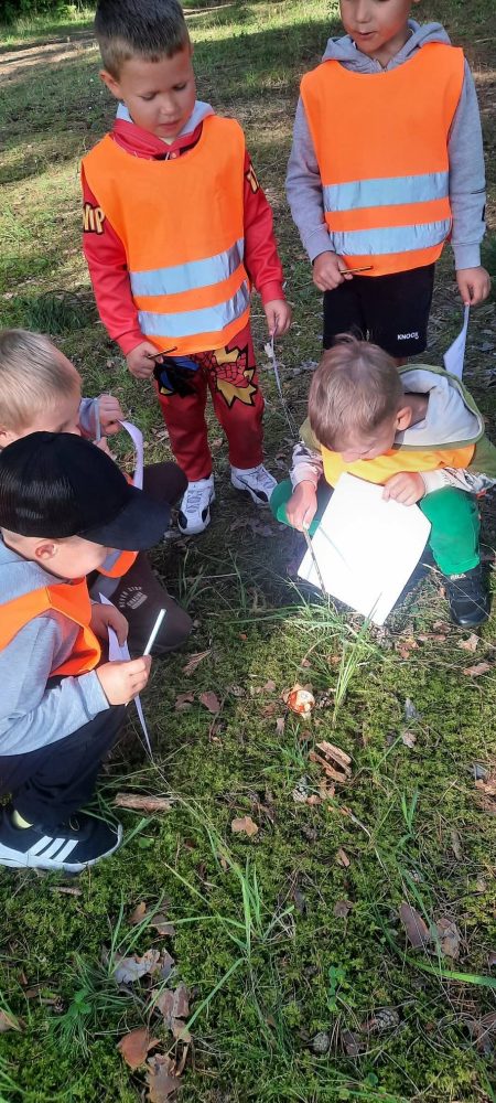 GRUPĖS "KODĖLČIUKAI" EDUKACINIS ŽYGIS "RUDENINĖ MEDŽIOKLĖ"